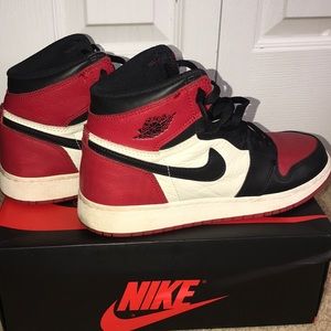 BUNDLE DEAL ITEM 😁!! Red Jordan 1